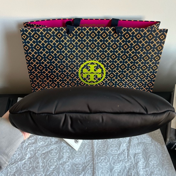 Tory Burch Britten Nylon Puffy Shoulder Bag Black Silver - Picture 3 of 13